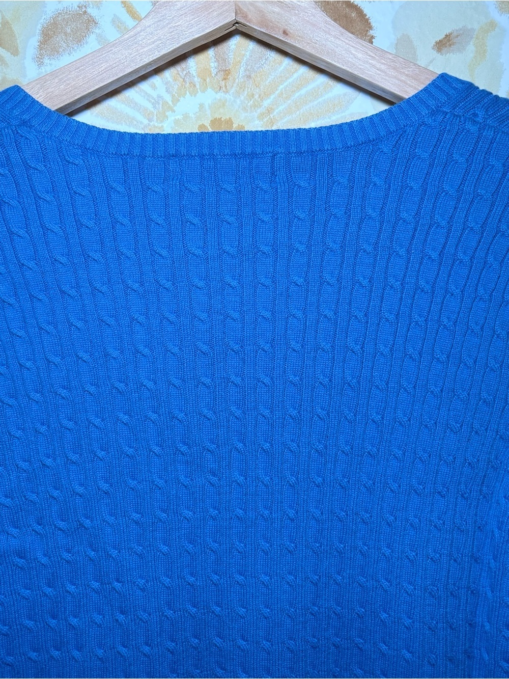 Lands' End Royal Blue Cable Knit V-Neck Sweater | Classic Preppy Pullover - Picture 8 of 10